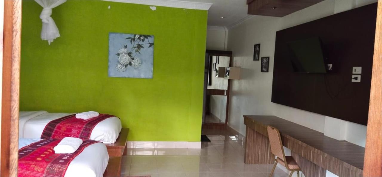 Toba Village Inn Тук-Тук Экстерьер фото