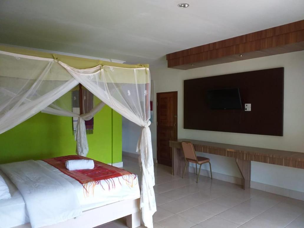 Toba Village Inn Тук-Тук Экстерьер фото