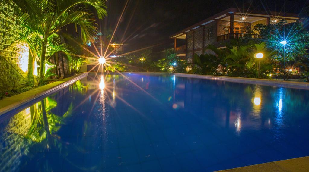 Toba Village Inn Тук-Тук Номер фото