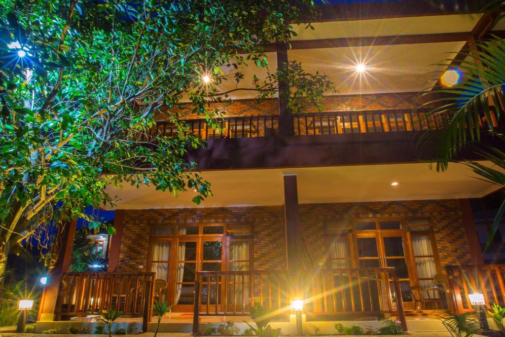 Toba Village Inn Тук-Тук Номер фото