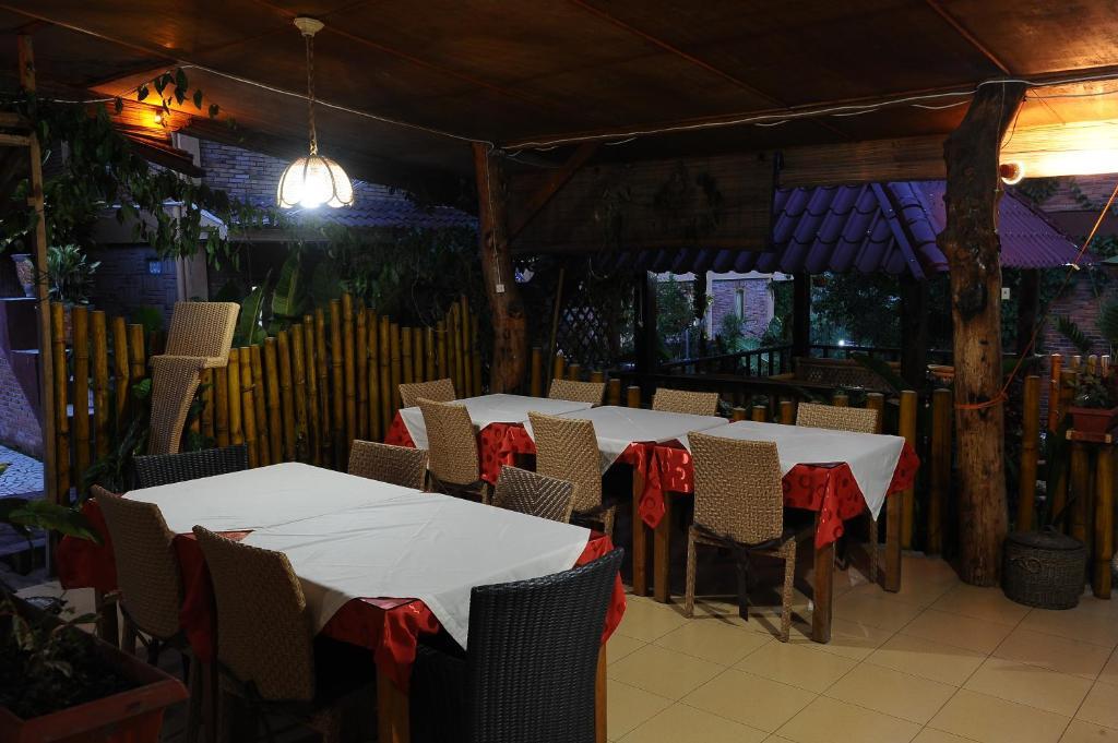 Toba Village Inn Тук-Тук Номер фото