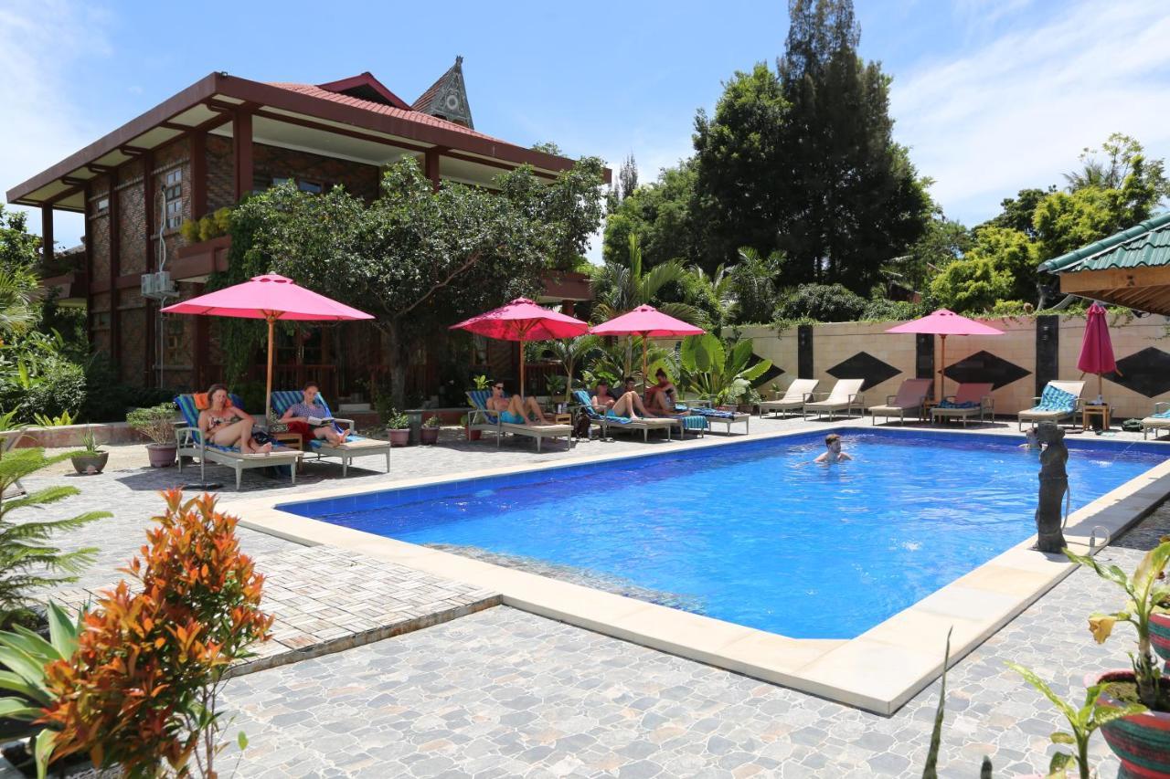 Toba Village Inn Тук-Тук Экстерьер фото