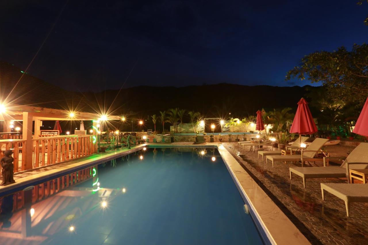 Toba Village Inn Тук-Тук Экстерьер фото